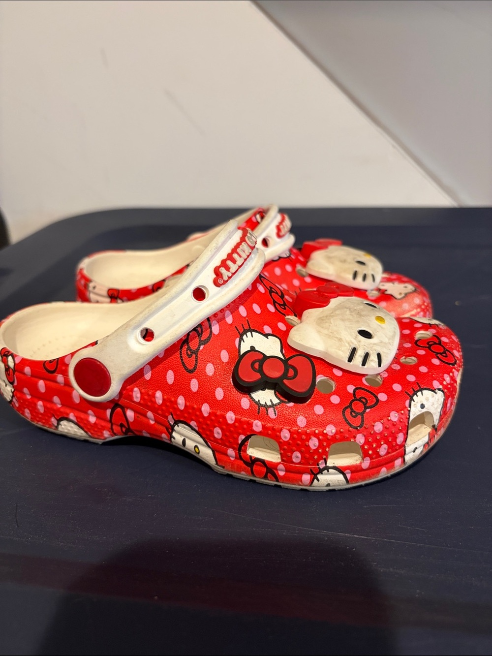 Sanrio limited edition Hello Kitty crocs sz 13c - Picture 6 of 8